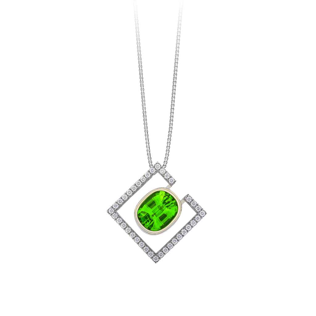 Montecristo Rombo Emerald Pendant in 19k White Gold