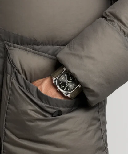 BR 03-92 Grey Lum on wrist