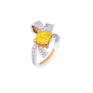 Montecristo Papillon Yellow Diamond Ring