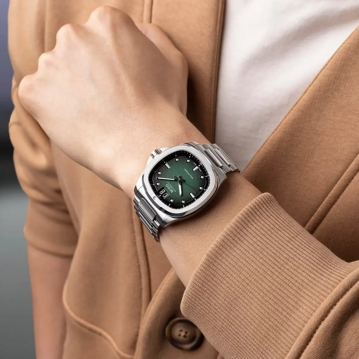 MIDO Multifort TV Big Date 39.2x40mm watch, Green Dial & Stainless Steel Case - Image 4