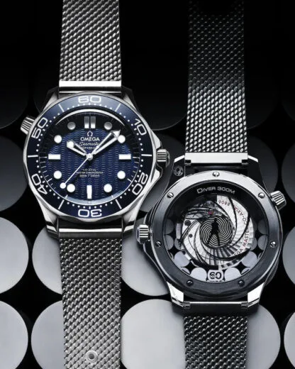 Caseback of Omega Seamaster Diver 300M James Bond Edition showing 007 gun-barrel design