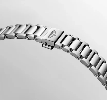 Conquest Automatic 41mm, Stainless Steel, Sunray Blue Dial strap