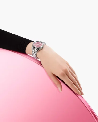 Seamaster Aqua Terra Shades 34mm, Shell Pink Dial - on the wrist