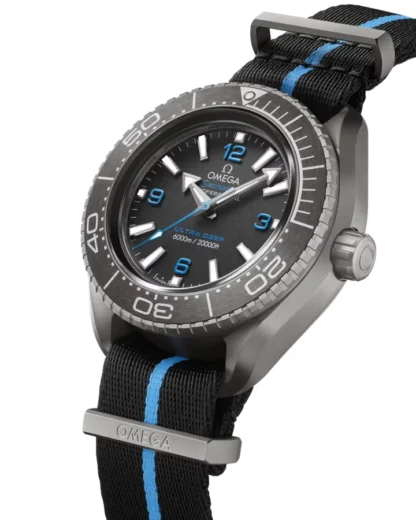 Seamaster Planet Ocean 6000M 45.5 mm, titanium on NATO strap - side view