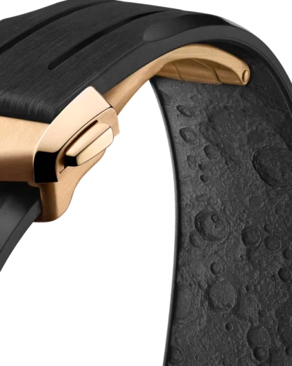 Speedmaster Moonwatch Professional 42mm, Moonshine™ gold watch. - strap closer look