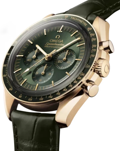 Speedmaster Moonwatch Professional 42 mm, Moonshine™ gold on leather strap - side view
