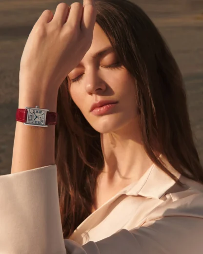 Mini DolceVita 21.50mm x 29mm, Silver "flinqué" Dial & Red Strap - on the wrist