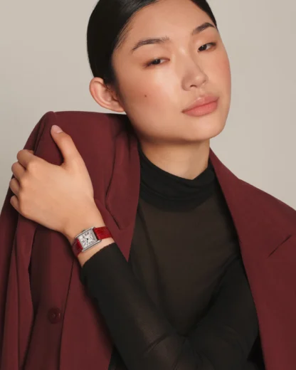 Mini DolceVita 21.50mm x 29mm, Silver "flinqué" Dial & Red Strap - model