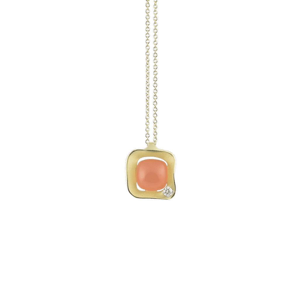 Dune Cubic Pendant in 18k Yellow Gold with Moonstone