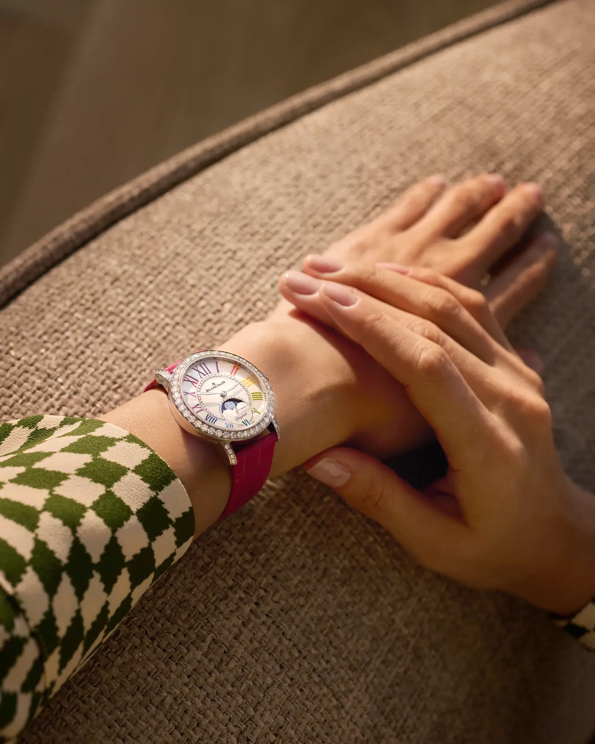 Blancpain Ladybird Colors Phases de Lune 34.9mm Watch - Image 4