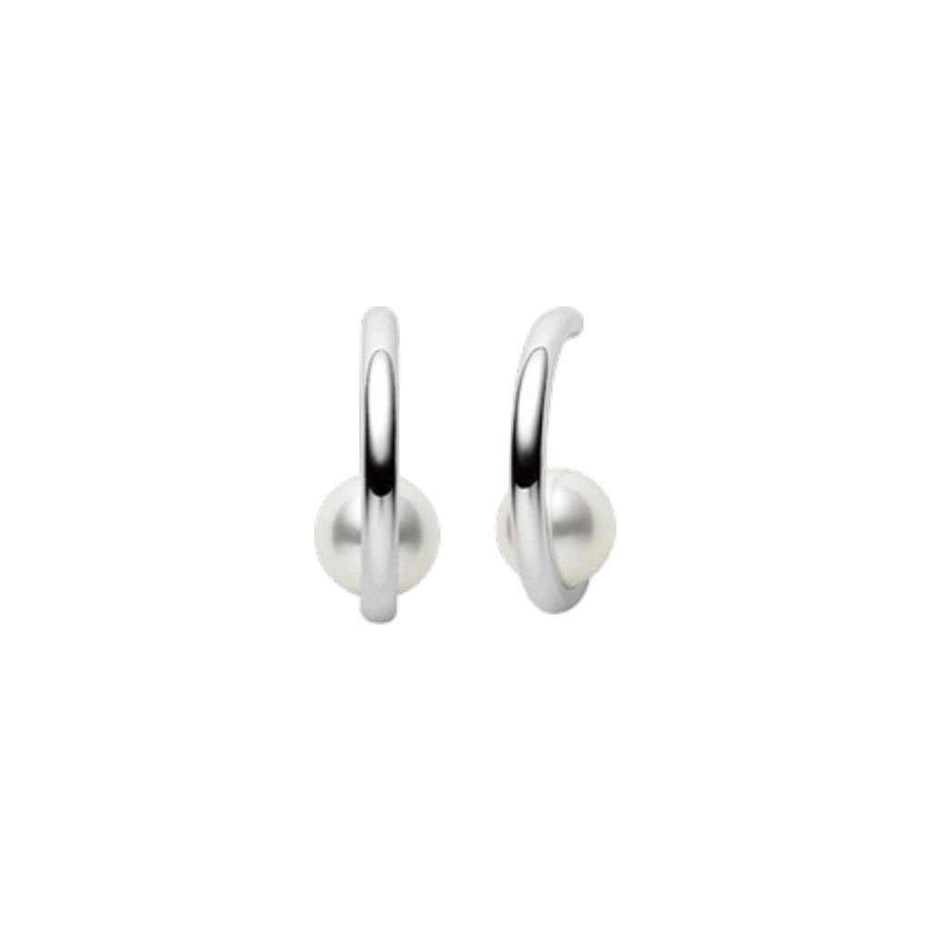 These earrings feature two 7.5mm Akoya cultured pearls set in 18K white gold